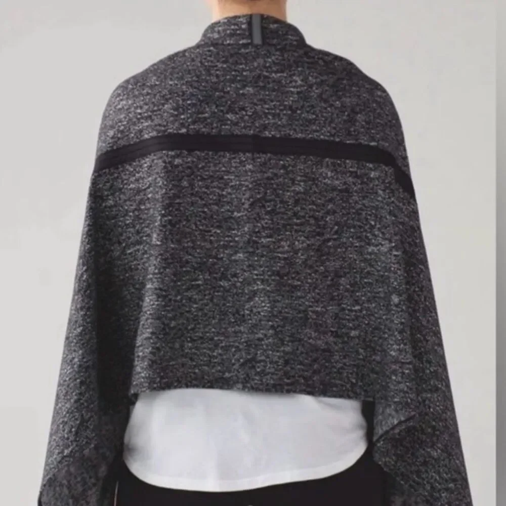 Lululemon Vinyasa Scarf/Poncho Heather Black OS